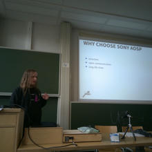 /2023-02-12-attending-fosdem-2023/07_Bjoern_Bidar-Sailfish_Sony_AOSP.jpg