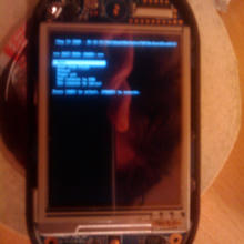 /2009-02-17-first-impressions-of-openmoko-neo-freerunner/4-openmoko-bootloader-2.jpg